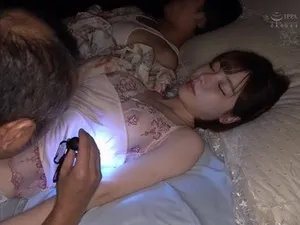 Hot japanese girl gets fucked